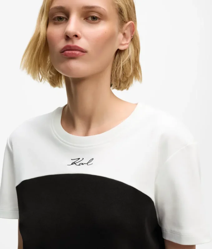 Χαρακτηριστικό μονόχρωμο T-shirt