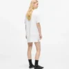 Φόρεμα T-shirt με γκράφιτι