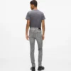 Φθαρμένα skinny τζιν Φθαρμένα skinny τζιν