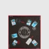 Κασκόλ Ikon Monogram με σφραγίδες ταξιδιού Κασκόλ Ikon Monogram με σφραγίδες ταξιδιού