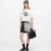 Κοντό T-shirt με γκράφιτι Κοντό T-shirt με γκράφιτι