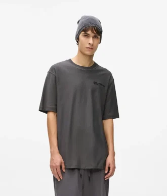 T-shirt με ανάποδη εσωτερική πλευρά