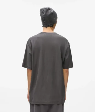 T-shirt με ανάποδη εσωτερική πλευρά