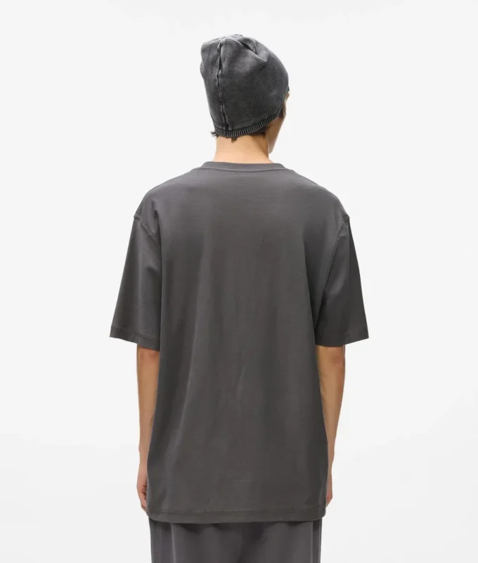 T-shirt με ανάποδη εσωτερική πλευρά T-shirt με ανάποδη εσωτερική πλευρά