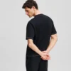 T-SHIRT ΜΕ ΚΟΝΤΡΑΣΤ ΡΑΦΕΣ T-SHIRT ΜΕ ΚΟΝΤΡΑΣΤ ΡΑΦΕΣ
