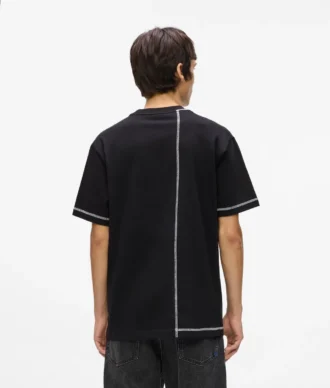 T-shirt με ραφές σε αντίθεση