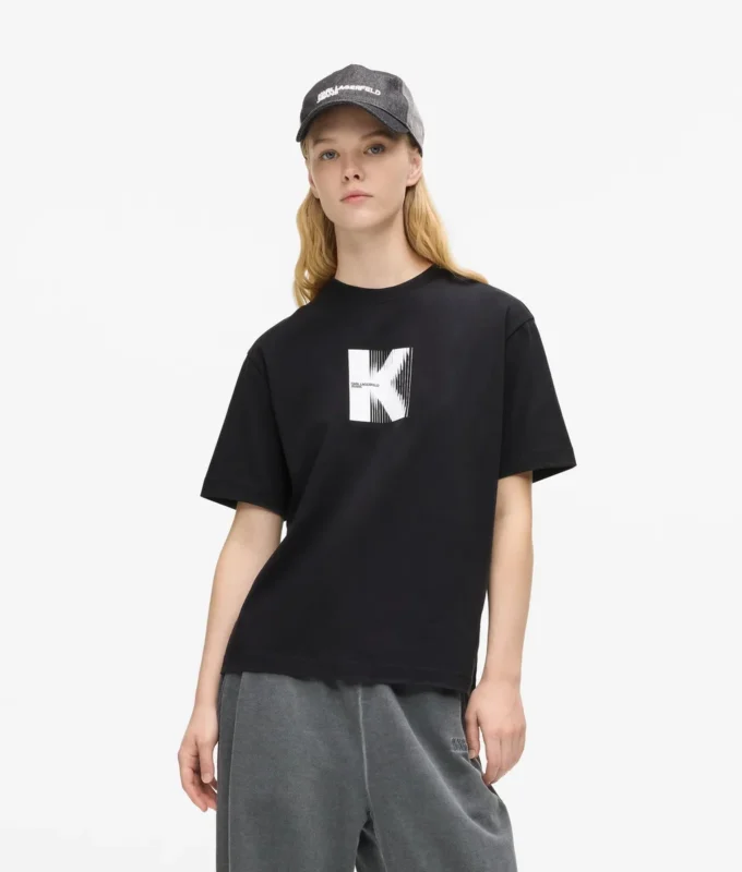 T-shirt με σχέδιο K T-shirt με σχέδιο K