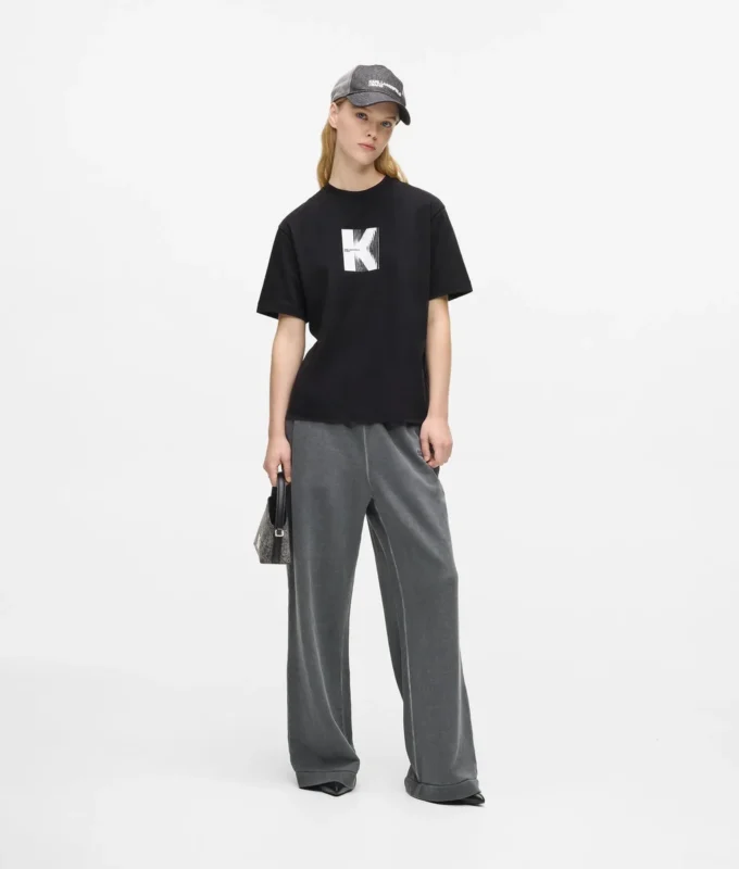 T-shirt με σχέδιο K T-shirt με σχέδιο K